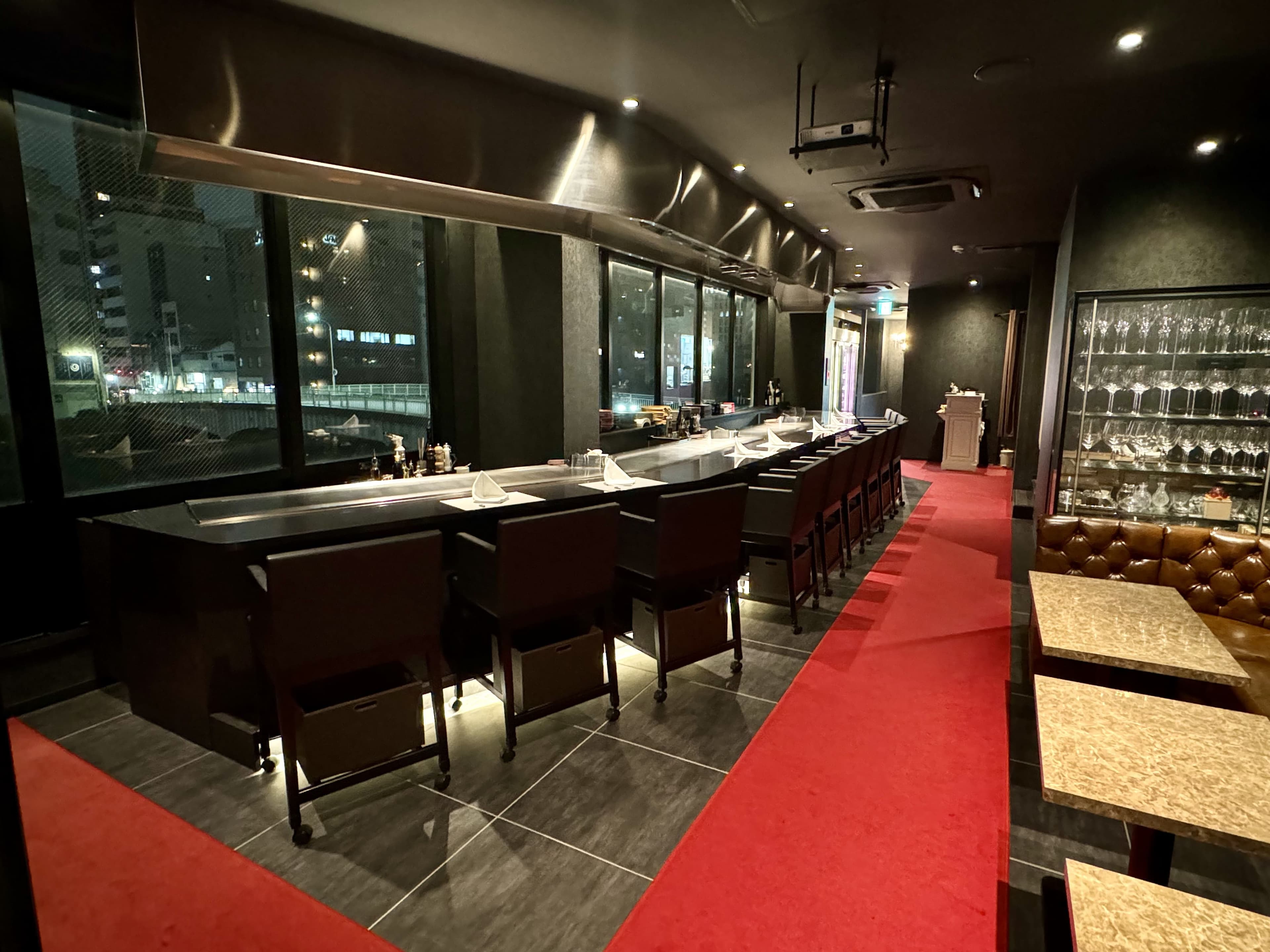 メインカウンターのイメージ1